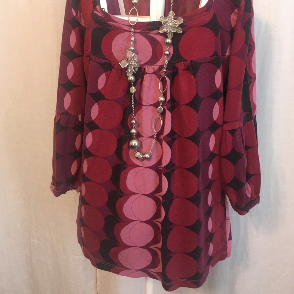 Ladies Top - Picture 2 of 2